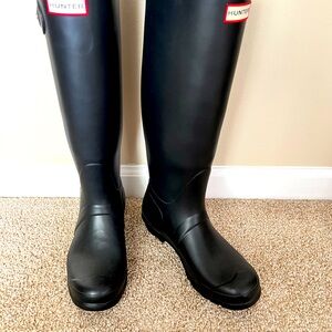 Black Hunter rain boots